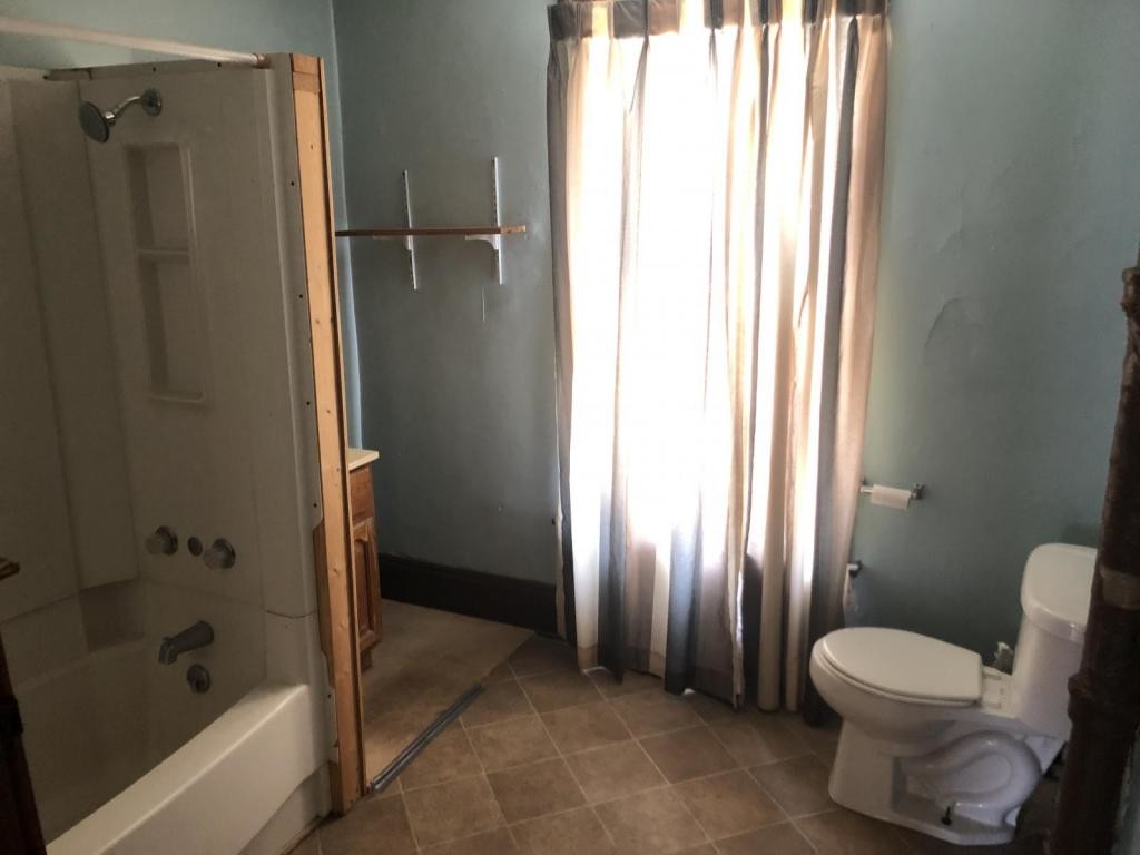 Foto principal - 413 A. S 7th St. Coshocton, Oh 43812