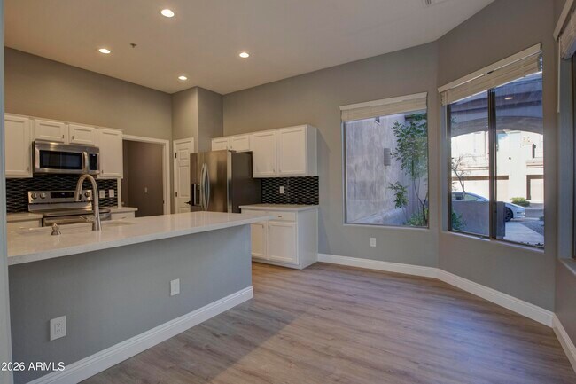 Foto del edificio - 16420 N Thompson Peak Pkwy