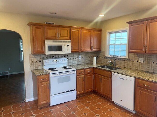 Foto del edificio - 4807 Rainbow Blvd