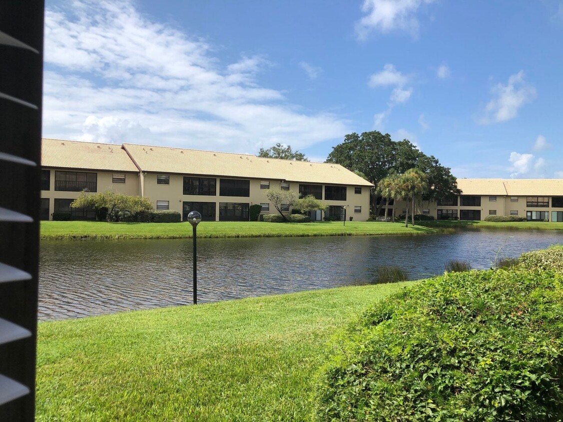 Primary Photo - 2BR/2BA Condo in Mission Lakes - Seasonal ...
