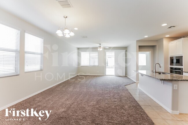 Foto del edificio - 2027 Kenton Way