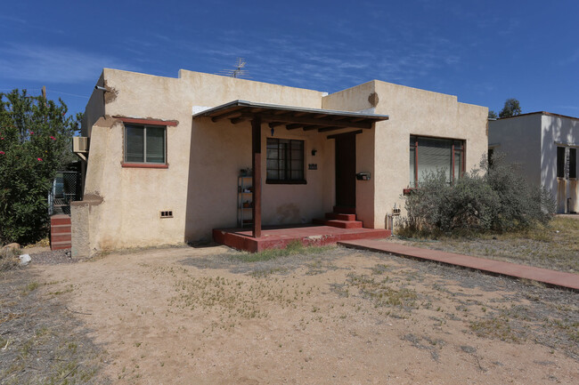 Foto del edificio - 1521 E Mabel St