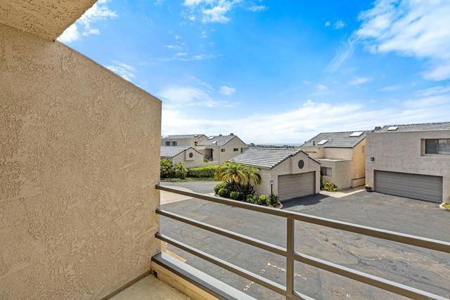 Building Photo - 989 Hygeia Ave