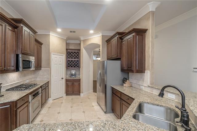Building Photo - 6400 Taprock Dr