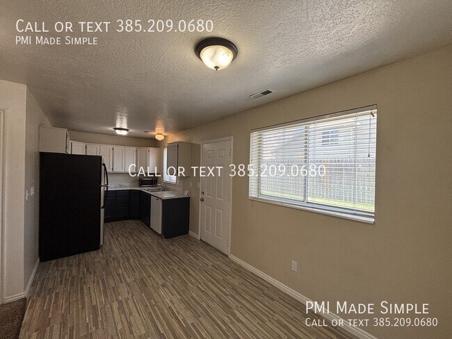 Foto del edificio - 1696 W 680 N