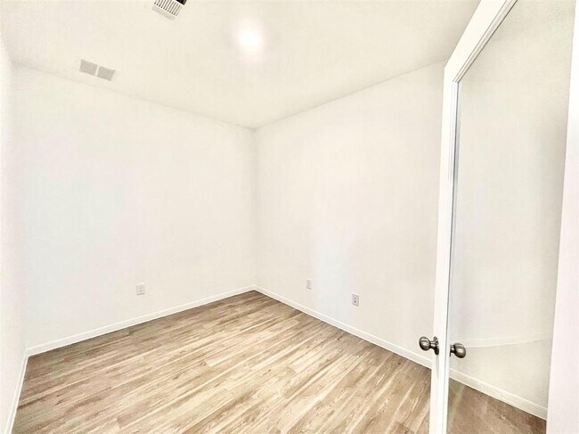Foto del edificio - 22627 Bolanzo Ln