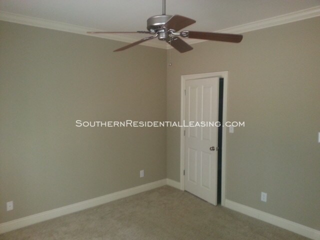 Foto del edificio - 9916 Windmill Rd