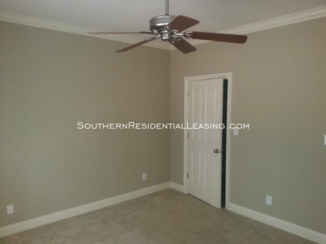 Building Photo - 9916 Windmill Rd