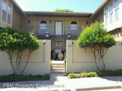 Primary Photo - 15923 Coolwood Dr