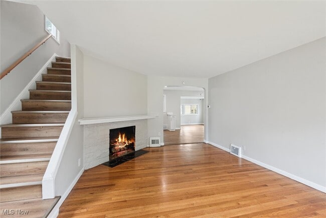 Building Photo - 3846 E Antisdale Rd