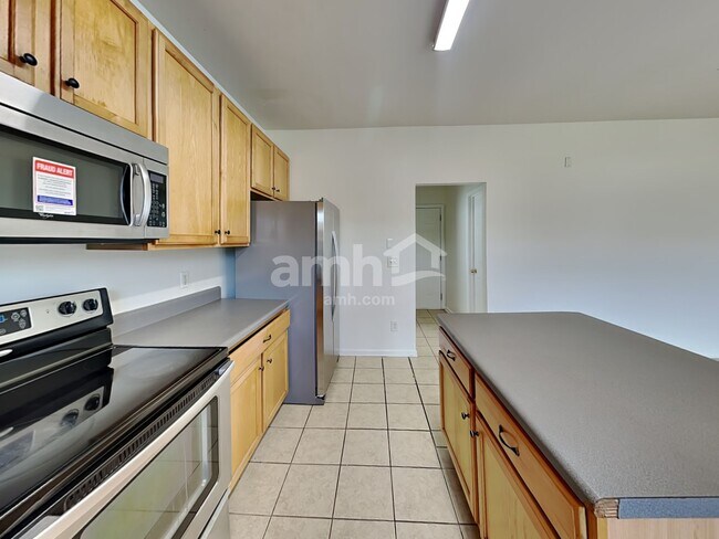 Foto del edificio - 13624 Whitebark Ct