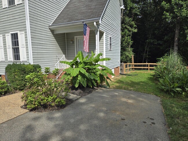 Building Photo - 6125 Poppy Seed Ln