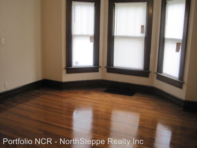 Building Photo - 2250 Indianola Ave
