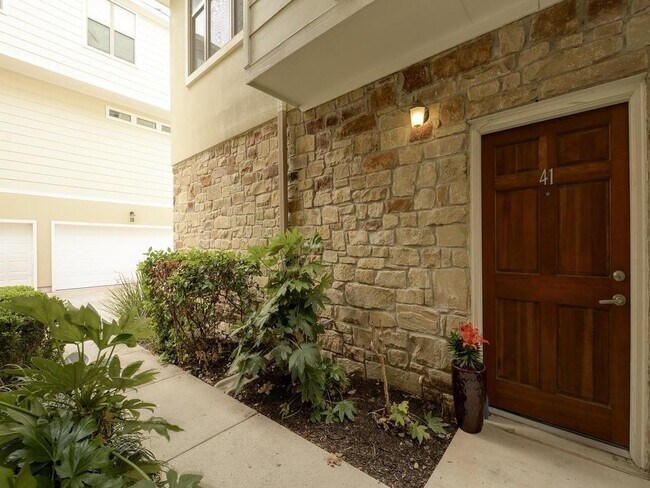 Foto del edificio - 1115 Kinney Ave