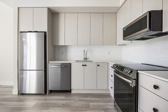 Building Photo - 45511-45511 Campus Dr Building Photo - 45511-45511 Campus Dr