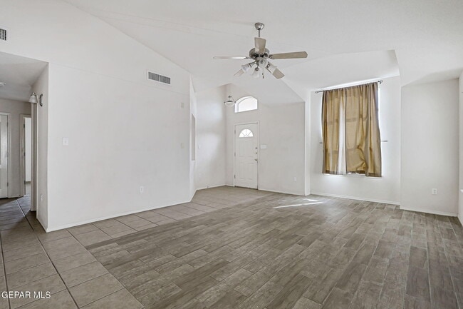 Building Photo - 14237 Desert Stone Dr