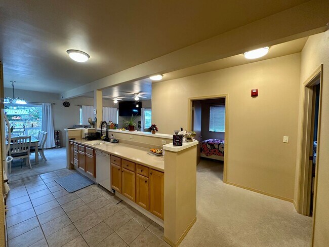 Building Photo - 508 Darby Dr