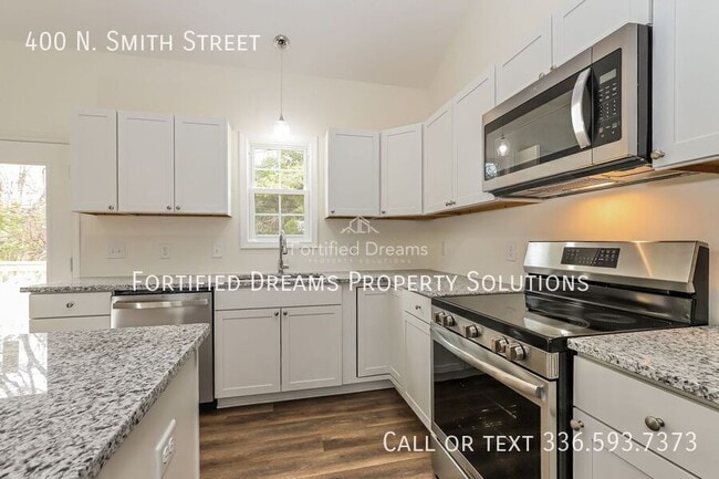 Foto del edificio - 400 N Smith St