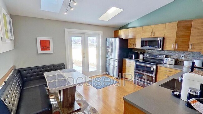 Foto del edificio - 11409 Jay St