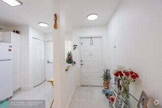 Building Photo - 9560 Weldon Cir