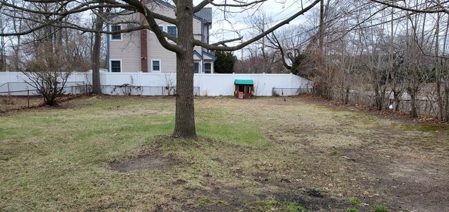 Building Photo - 351 Old Country Rd