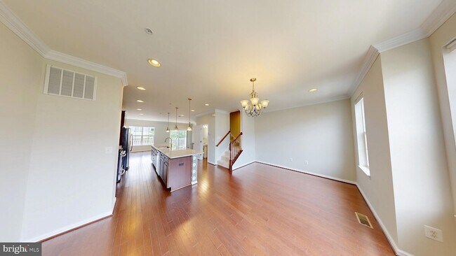 Foto del edificio - 3616 Summer House St