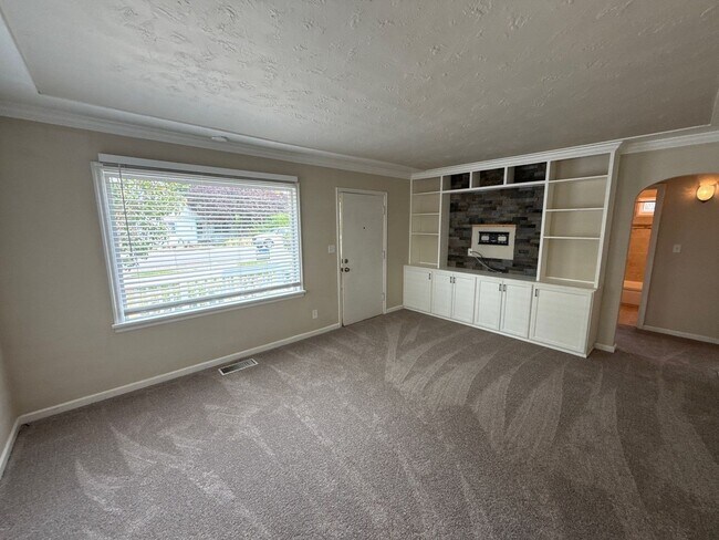 Foto del edificio - 4627 Thorman Ave NE