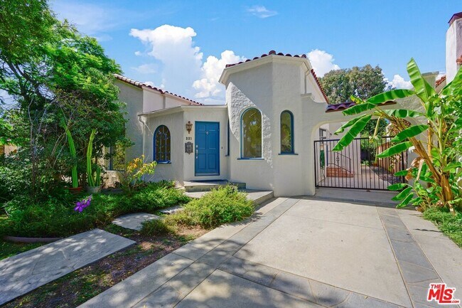 Building Photo - 221 S Almont Dr