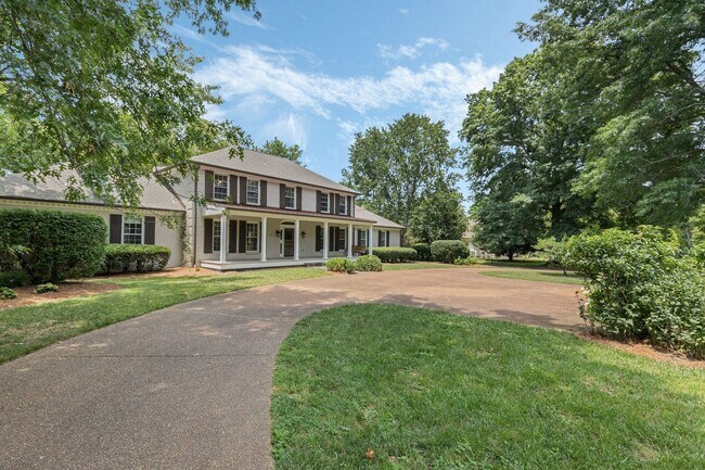 Photo - AVAILABLE NOW-- 4-Bed/5-Bath in the heart ... House