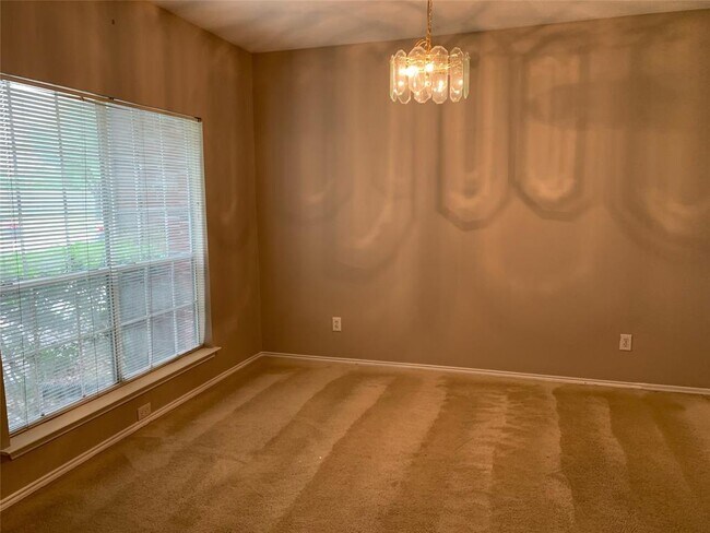 Building Photo - 10842 White Oak Point Ct