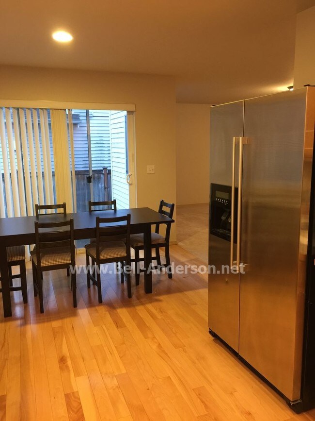 Foto del edificio - 306 Kirkland Ave SE