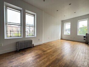 Building Photo - 286 19th St