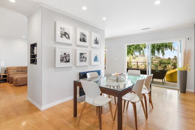 Foto del edificio - Updated Mid Century Home in Rancho Palos V...