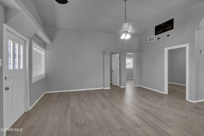 Building Photo - 3540 Rene Dr