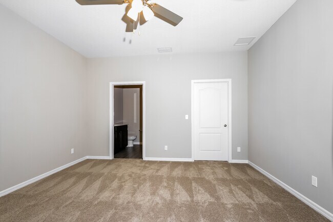 Foto del edificio - 5202 Jovial Ct, Fort Pierce, FL