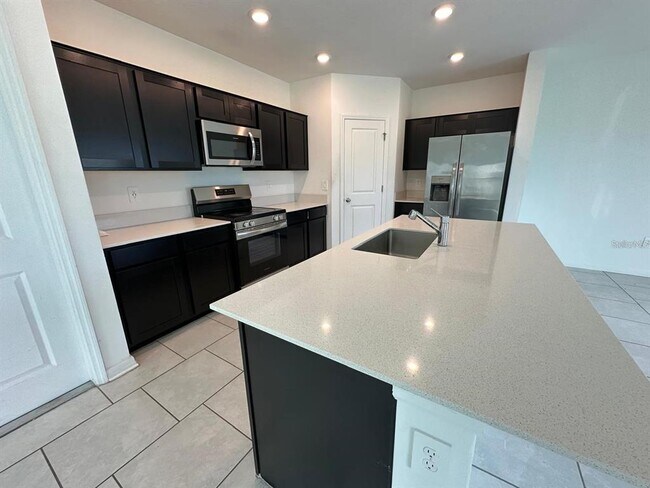 Foto del edificio - 669 Reggie Rd