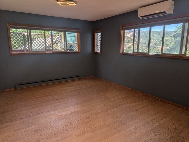 Foto del edificio - 821 Shoshone Pl