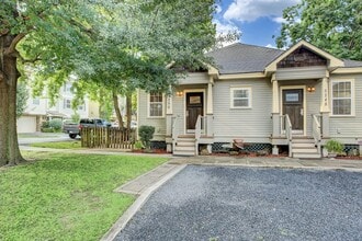 Building Photo - 5250 Eigel St