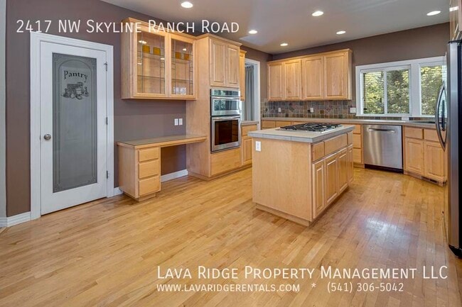 Building Photo - 2417 NW Skyline Ranch Rd