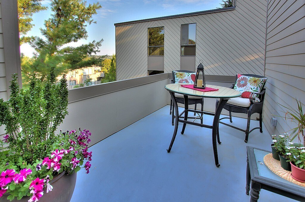 Balcony - 3710 26th Place West