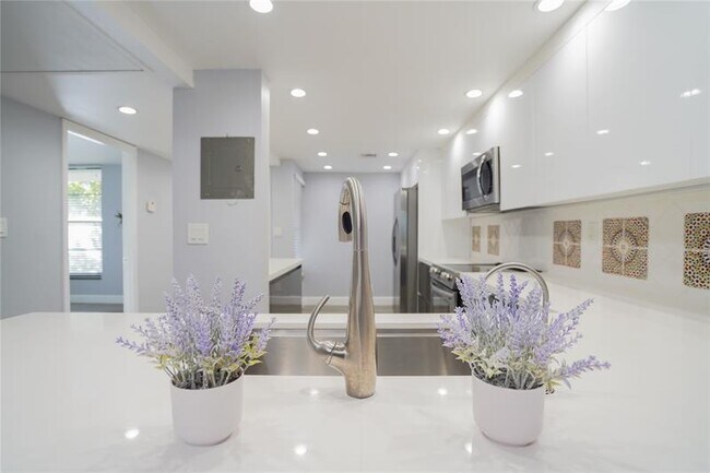 Foto del edificio - 7 Royal Palm Way