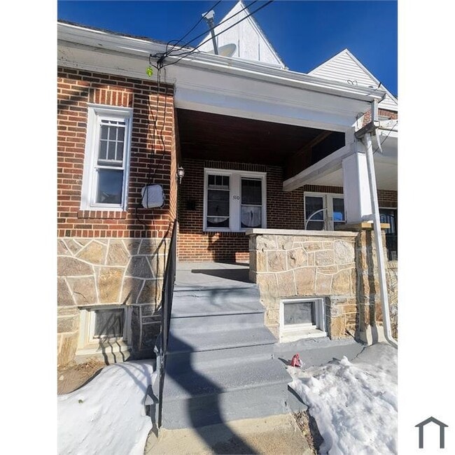 Photo - 3 Bedroom 2 Bathrooms Townhome