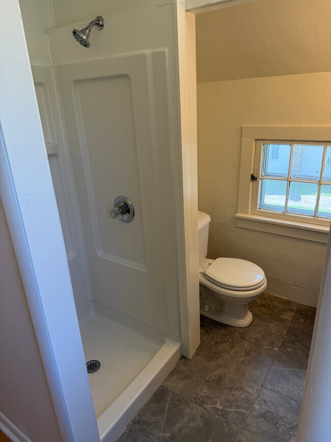 Foto del edificio - 315 N Maple St