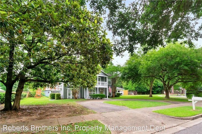 Building Photo - 3 br, 2.5 bath House - 1217 Edinburgh Court