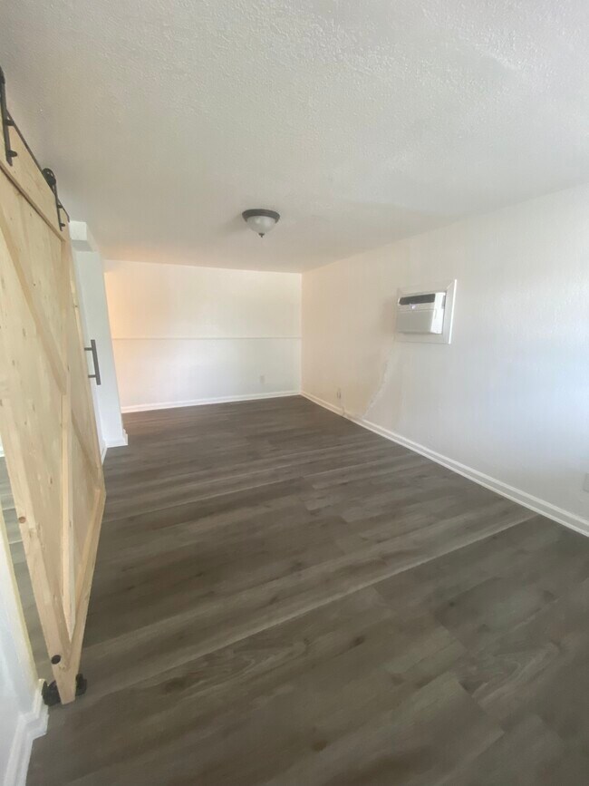 Living Room - 1247 Avant Ave