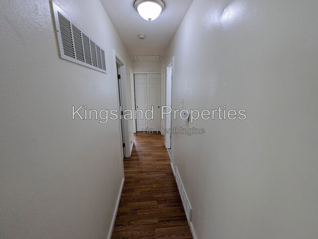 Building Photo - 10229 Edgefield Dr