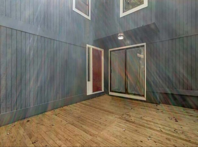 Building Photo - 1043 Mariners Ct