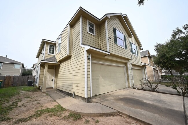 Foto del edificio - 6127 Yorkglen Manor Ln