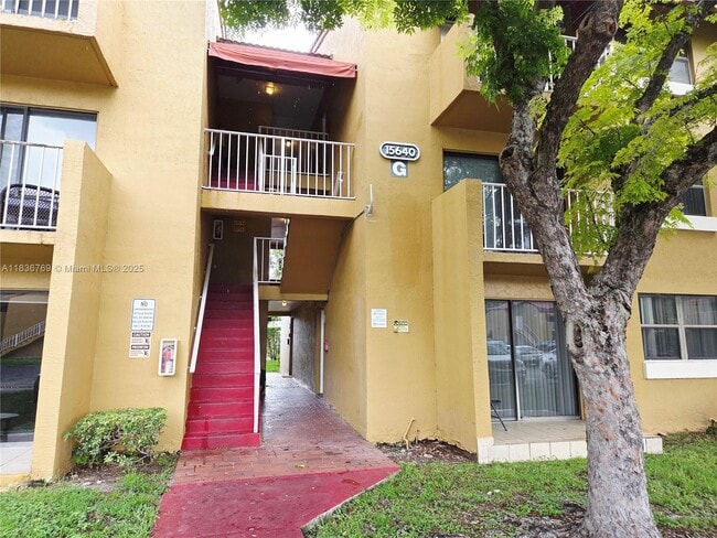 Foto del edificio - 15640 SW 80th St