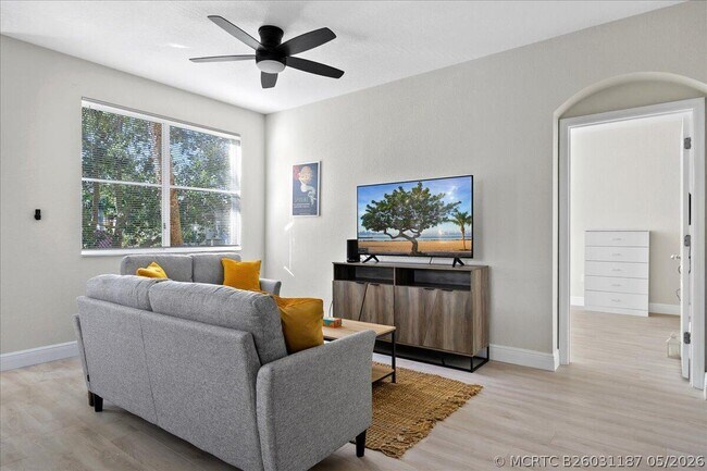 Building Photo - 11013 Legacy Ln